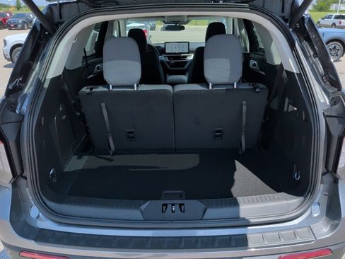New 2026 Ford Explorer Active RWD image 40