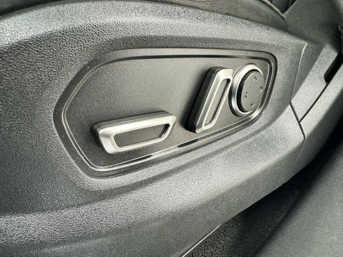 Used 2025 Rivian R1T Adventure AWD/4WD image 11