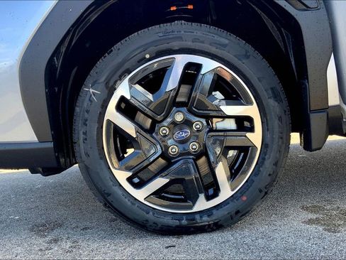 New 2025 Subaru Forester Limited image 15