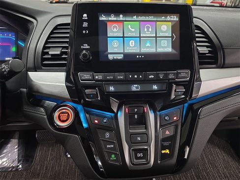 Used 2021 Honda Odyssey Touring image 24