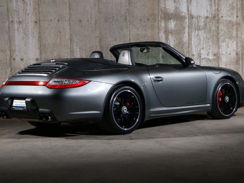 Used 2012 Porsche 911 Carrera 4 GTS AWD/4WD image 8