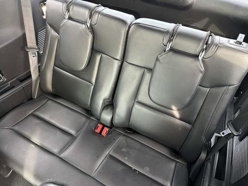 Used 2020 Ford Explorer Limited image 12