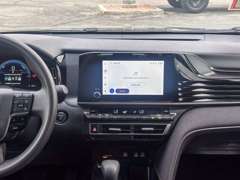 Certified 2025 Toyota Camry LE image 16