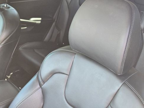 Certified 2025 Kia Sorento EX w/ EX Panoramic Sunroof Package FWD image 20