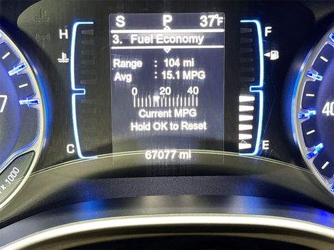 Used 2017 Chrysler Pacifica LX w/ Tire & Wheel Group image 12