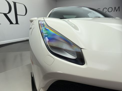 Used 2019 Ferrari 488 GTB RWD image 25