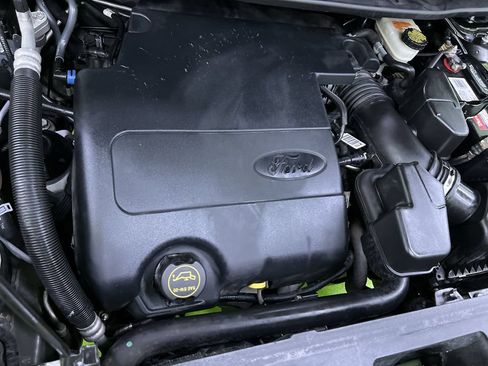 Used 2016 Ford Explorer XLT w/ Equipment Group 202A FWD image 26