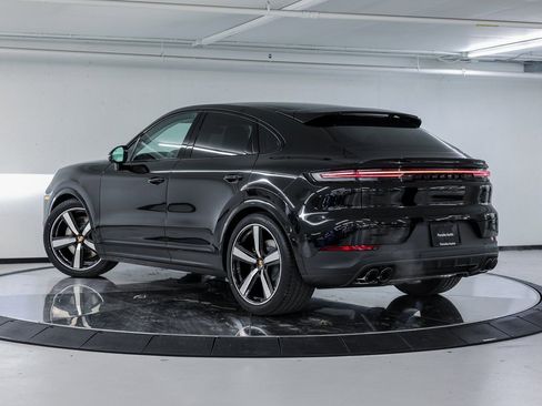 New 2026 Porsche Cayenne S image 3