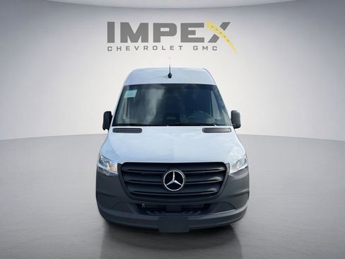 Used 2025 Mercedes-Benz Sprinter 2500 image 8