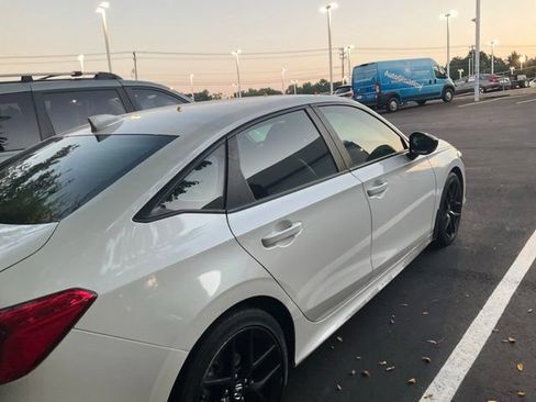 Used 2024 Honda Civic Sport image 5