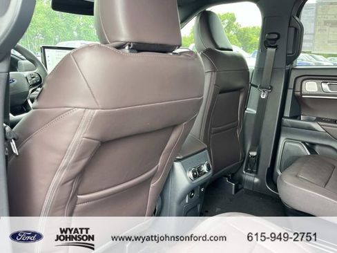 New 2026 Ford Explorer Platinum RWD image 21