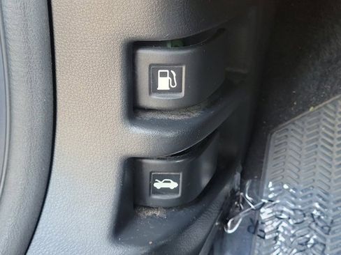 Used 2017 Honda CR-V EX-L image 29