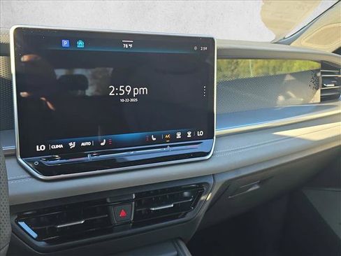 New 2026 Volkswagen Tiguan SE R-Line image 11