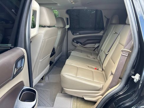 Used 2018 Chevrolet Tahoe LT w/ Luxury Package AWD/4WD image 14