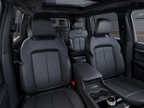 New 2025 Jeep Grand Cherokee L Limited w/ Black Appearance Package AWD/4WD image 16