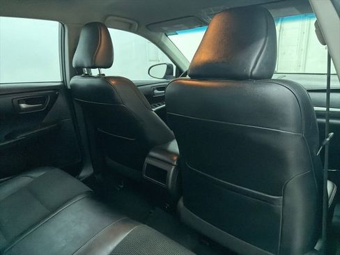Used 2017 Toyota Camry SE FWD image 18