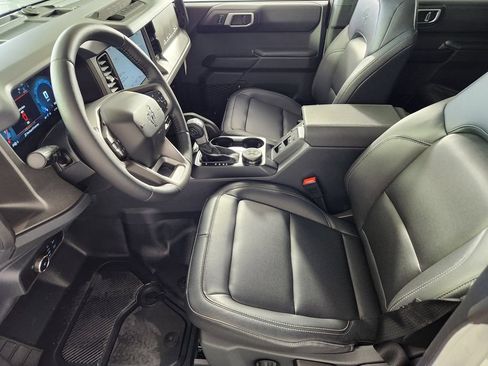 New 2026 Ford Bronco Badlands AWD/4WD image 12
