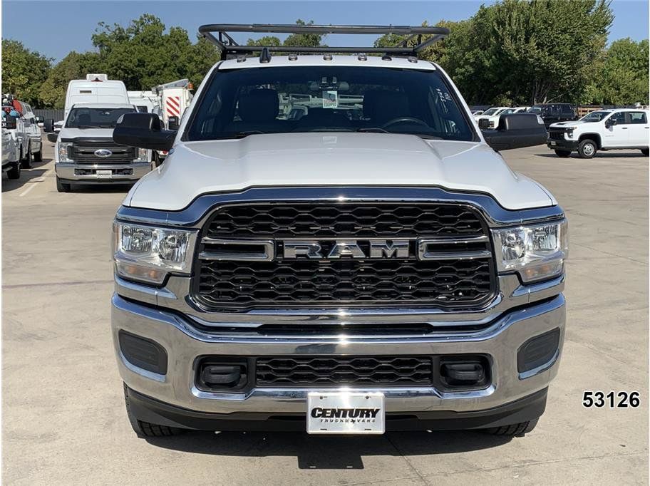 Used 2021 RAM 3500 Tradesman w/ Chrome Appearance Group RWD image 9