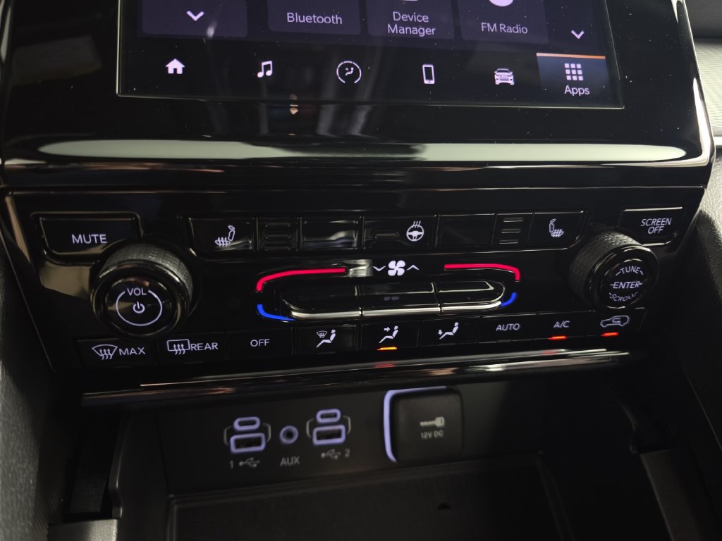 Used 2025 Jeep Grand Cherokee L Altitude AWD/4WD image 19