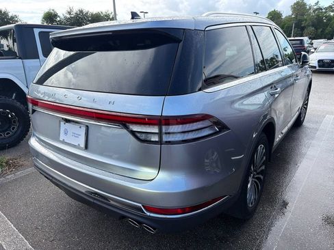 Used 2022 Lincoln Aviator AWD w/ Premium Package image 4