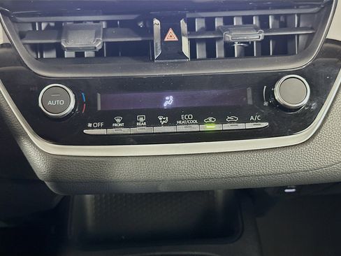 Used 2023 Toyota Corolla LE image 22