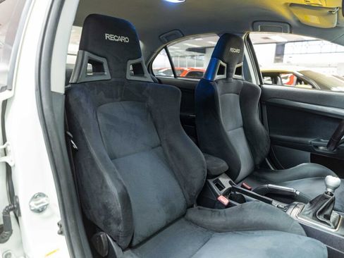 Used 2011 Mitsubishi Lancer Evolution GSR image 13