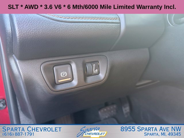 Used 2019 GMC Acadia SLT AWD/4WD image 18