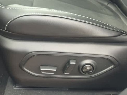 New 2026 Jeep Grand Cherokee Altitude image 16