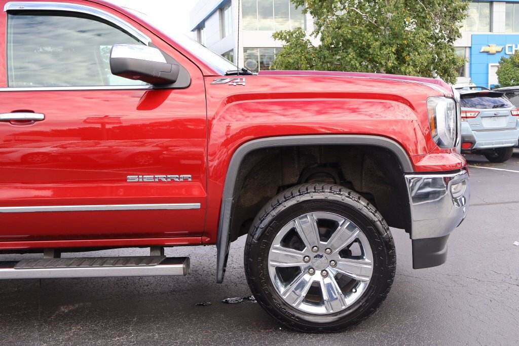 Used 2018 GMC Sierra 1500 SLT AWD/4WD image 9