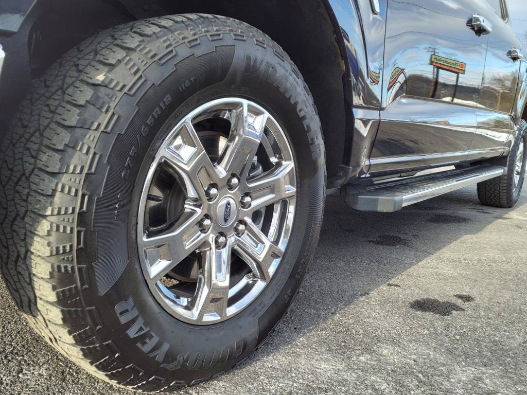 Used 2021 Ford F150 Lariat AWD/4WD image 9