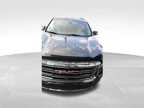 Used 2022 GMC Acadia AT4 w/ Technology Package AWD/4WD image 2