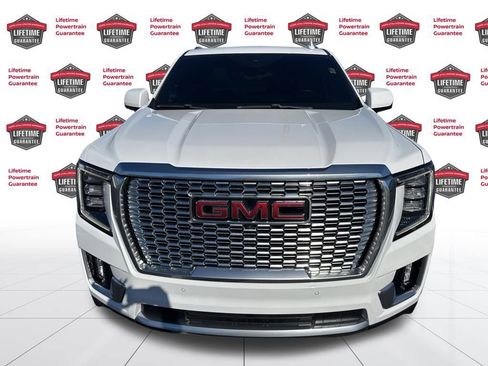 Used 2022 GMC Yukon Denali w/ Denali Premium Package image 2
