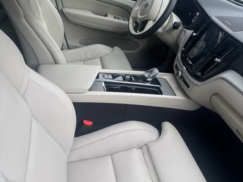 New 2025 Volvo XC60 T8 Ultra w/ Protection Package Premier image 3