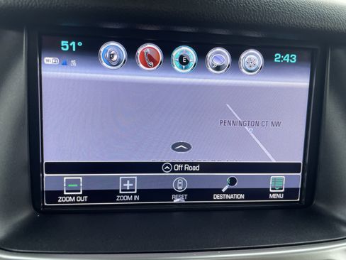 Used 2018 Chevrolet Tahoe LT w/ LT Signature Package image 22