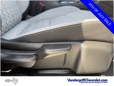 Used 2023 Chevrolet Equinox LT w/ Driver Convenience Package FWD image 26