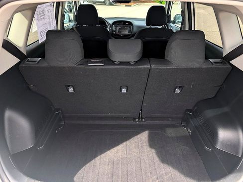 Used 2024 Kia Soul LX w/ Option Group 015 image 14