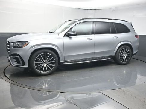 New 2026 Mercedes-Benz GLS 450 4MATIC image 4