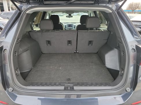 Used 2023 Chevrolet Equinox LT image 9