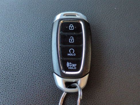 Certified 2022 Hyundai Kona Limited image 32