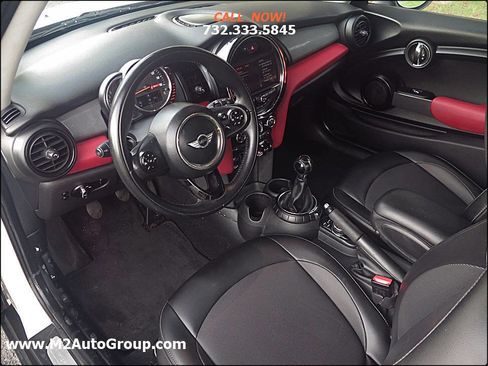 Used 2014 MINI Cooper 2-Door Hardtop image 8