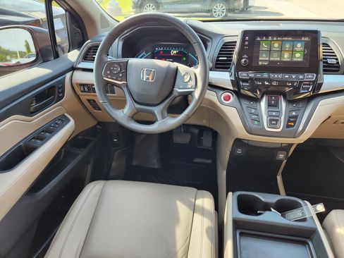 Used 2024 Honda Odyssey EX-L image 13
