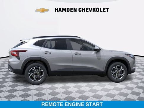 New 2026 Chevrolet Trax LT w/ Driver Confidence Package FWD image 5
