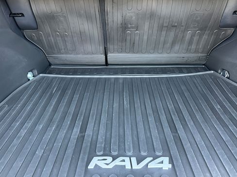 Certified 2023 Toyota RAV4 XLE FWD image 14