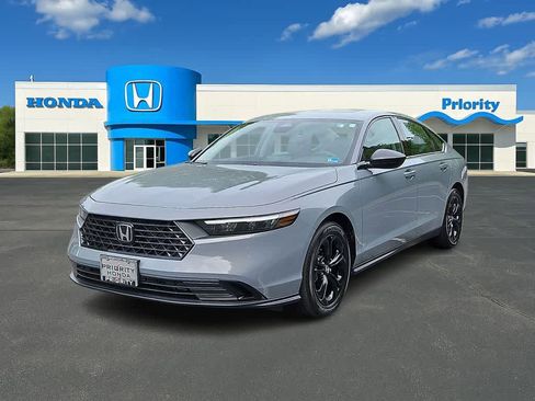 Certified 2025 Honda Accord SE image 1