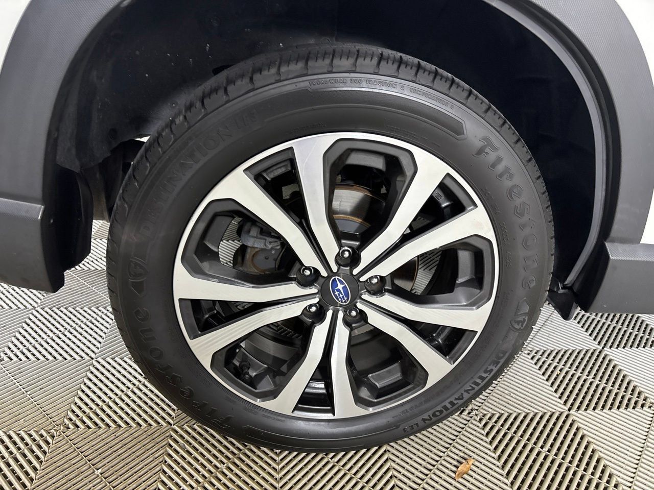 Used 2023 Subaru Forester Limited AWD/4WD image 32