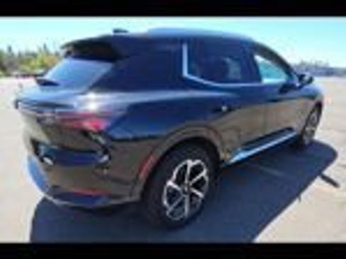 Used 2025 Chevrolet Equinox EV LT FWD image 6
