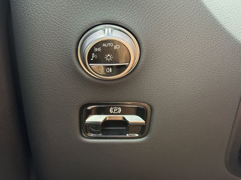 New 2026 Mercedes-Benz GLC 300 image 19
