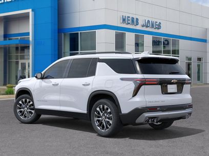 New 2026 Chevrolet Traverse LT w/ Sun and Wheel Package
