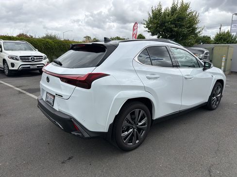 Used 2025 Lexus UX 300h FWD w/ Accessory Package (Z2) image 3