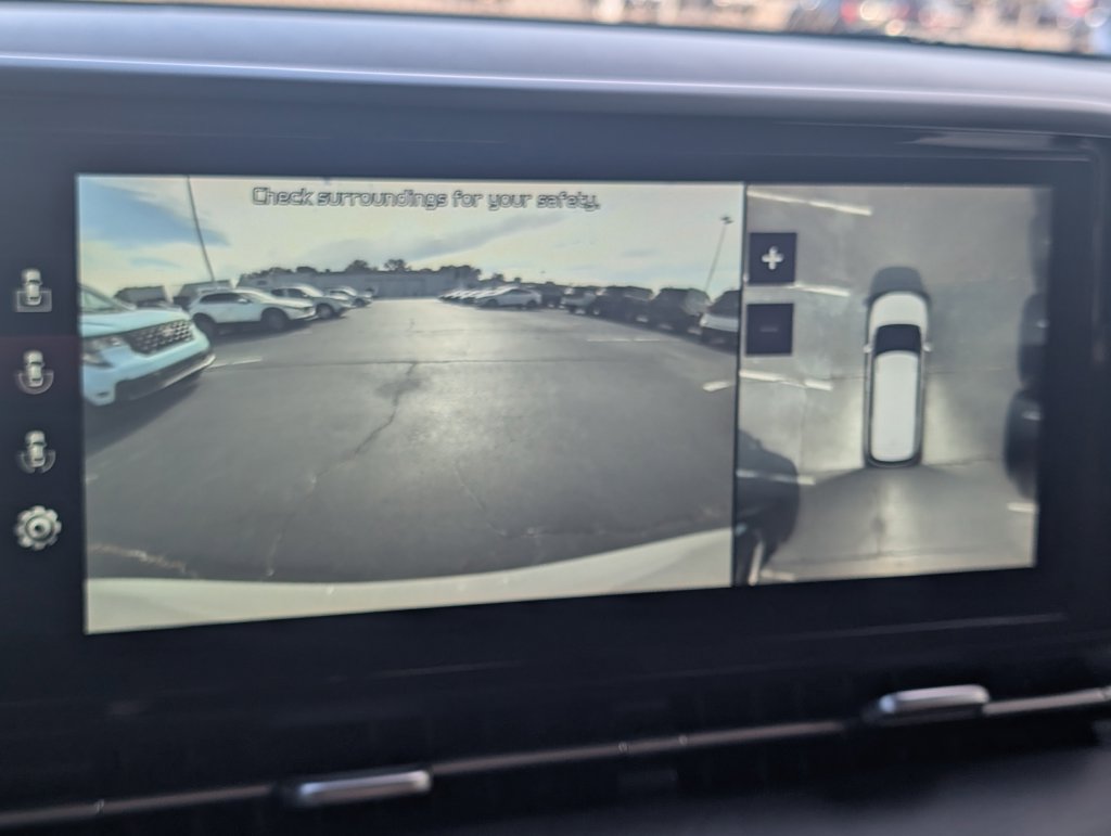 Used 2022 Kia Carnival SX FWD image 23